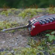 Нож складной, мультитул Victorinox Outrider (111мм, 14 функций), красный 0.9023