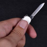 Нож складной, мультитул Victorinox Classic SD Ukraine Козак (58мм, 7 функций), белый 0.6223.7R2