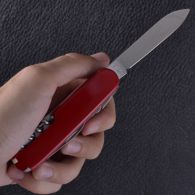 Нож складной, мультитул Victorinox Swisschamp (91мм, 33 функции), красный 1.6795