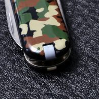 Нож складной, мультитул Victorinox Classic SD (58мм, 7 функций), камуфляжный 0.6223.94