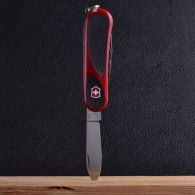 Нож складной, мультитул Victorinox Evogrip 11 (85мм, 13 функции) красно-черный 2.4803.C