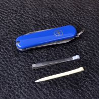 Нож складной, мультитул Victorinox Classic SD (58мм, 7 функций), синий 0.6223.2