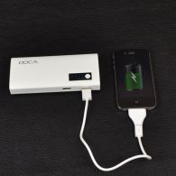 Внешнее зарядное устройство Power Bank DOCA D566II с LED дисплеем (13000mAh), белый