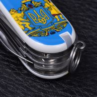 Нож складной, мультитул Victorinox Huntsman Ukraine Герб (91мм, 15 функций), бело-голубой 1.3713.7R6