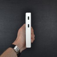 Внешнее зарядное устройство Power Bank DOCA D566II с LED дисплеем (13000mAh), белый