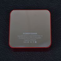 Внешнее зарядное устройство Power Bank DOCA D525 (8400mAh), красный
